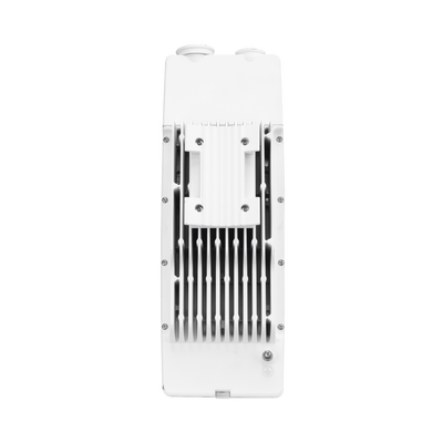 UBIQUITI - Radio de Backhaul de alta capacidad hasta 1.2 Gbps, banda licenciada 11 GHz (10.7-11.7 GHz), no incluye duplexers