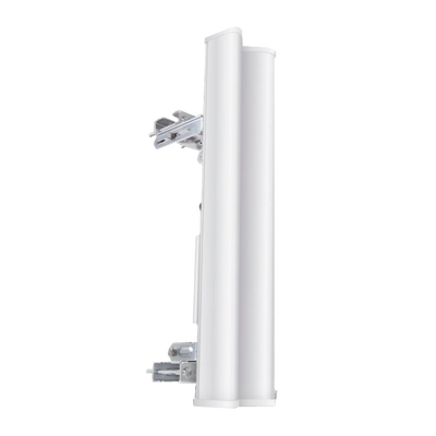 UBIQUITI - Antena sectorial para radio estaciones base airMAX de 120 grados de cobertura horizontal, 2 GHz (2.3-2.7 GHz) de 15 dBi