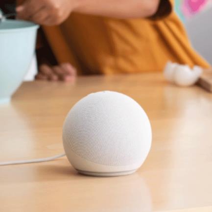 AMAZON - Altavoz Inteligente Amazon Echo Dot con Alexa 5ta Generación WiFi/Bluetooth 15W Color Blanco