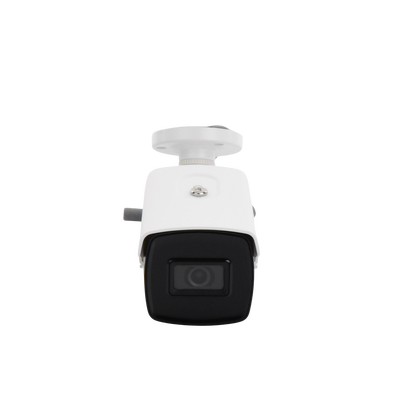 EPCOM PROFESSIONAL - Cámara Bala TurboHD / 8 MP / Gran Angular 102.2º / EXIR 60 m (196.85 ft) / IP67 / 4-en-1