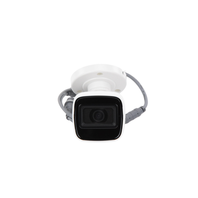 EPCOM PROFESSIONAL - AUDIO POR COAXITRON / Bala TURBOHD 2 Megapixel (1080p) / Gran Angular 106° / Lente 2.8 mm / 25 mts IR EXIR / Exterior IP66 / 4 Tecnologías / dWDR