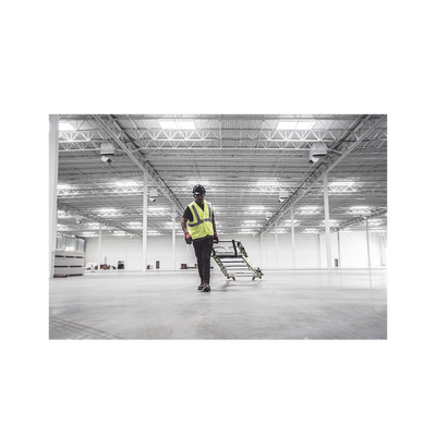 LITTLE GIANT LADDER SYSTEMS - Escalera Fija de 8' (2.4m) de Fibra de Vidrio con Jaula y Peldaños de Aluminio. (SKU:19708-146).