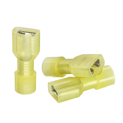 EPCOM POWERLINE - Terminal hembra aislada completa / para cables 12-10 AWG / Para baterías con terminal F1 / Paquete de 25 piezas