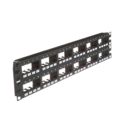 PANDUIT - Panel de Parcheo Modular Mini-Com (Sin Conectores), Plano de Instalación al Ras, Sin Blindaje, de 48 Puertos, 2UR