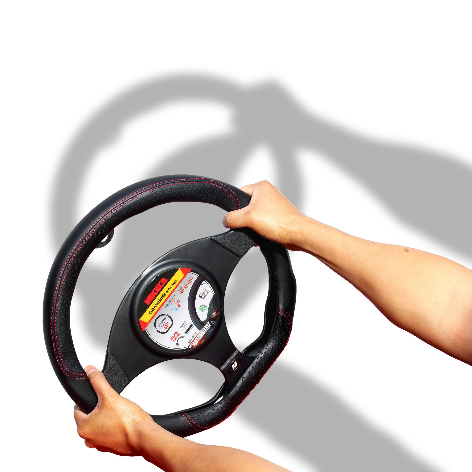 Cubrevolante de piel, color negro, Forma "D"