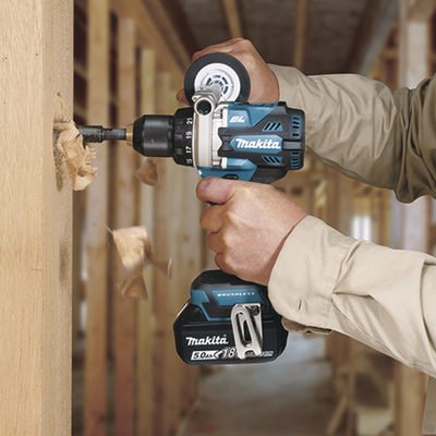 MAKITA - Taladro combinado BL 18 V LXT 5.0 Ah 130 Nm. Incluye 2 baterías 5.0 Ah, cargador rápido y maletín Makpac.