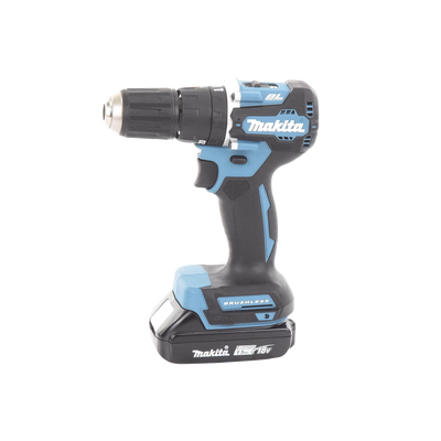 MAKITA - Rotomartillo/Taladro Inalámbrico SIN CARBONES, Broquero de 1/2", 1,700 RPM, 18V, Torque: 42 N.m C/2 Bat. (1.5Ah) y Cargador.