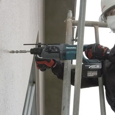 MAKITA - Rotamartilló 18V, SDS 0-1.200 Rpm, 3 Modos de Trabajo, Incluye 2 Baterías de 3.0 Ah, Cargador y Maletín.