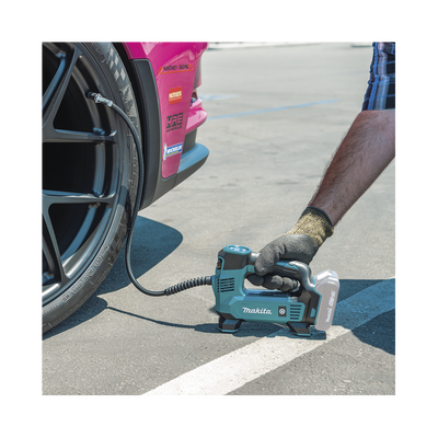 MAKITA - Inflador Inalámbrico 18 Vcc Hasta 121 PSI  (Sin Batería / Sin Cargador).