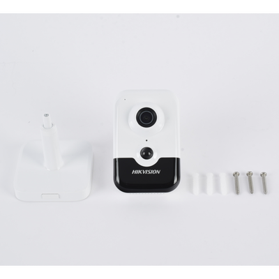 HIKVISION - Cubo IP 4 Megapixel / Serie PRO / Lente 2.8 mm / 10 mts IR EXIR / PoE / Sensor PIR / H.265+ / Interior / Audio de Dos Vías / PoE / MicroSD / ONVIF