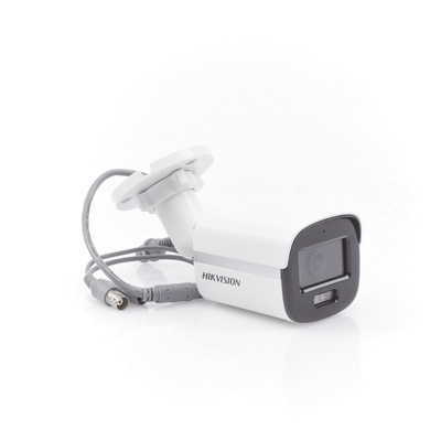 HIKVISION - [Dual Light + ColorVu] Bala TURBOHD 2 Megapixel (1080p) / Lente 2.8 mm / 20 mts IR + 20 mts Luz Blanca / Gran Angular 105° / Exterior IP67 / Micrófono Integrado / dWDR / 4 Tecnologías