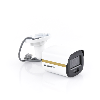 HIKVISION - [ColorVu] Bala TURBOHD 4K (8 Megapixel) / Imagen a Color 24/7 / Lente 2.8 mm / METAL / Luz Blanca 20 mts / Exterior IP67 / WDR 130 dB