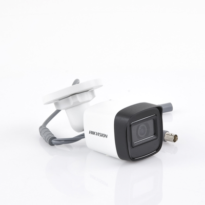 HIKVISION - Bala TURBOHD 5 Megapixel / Lente 2.8 mm / 4 Tecnologías (TVI / AHD / CVI / CVBS) / 30 mts SMART IR EXIR / Exterior IP67 / dWDR / Metal