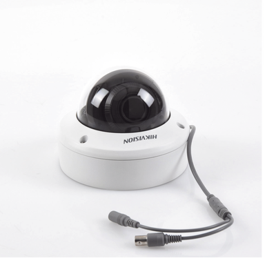 HIKVISION - Domo TURBOHD 5 Megapixel / Lente Motorizado 2.7 - 13.5 mm / IR EXIR 40 mts / IK10 / IP67 / dWDR
