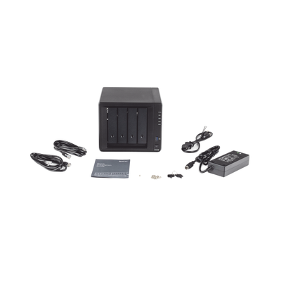 SYNOLOGY - Servidor NAS de escritorio con 4 bahías / Expandible a 9 bahías / Hasta 144 TB
