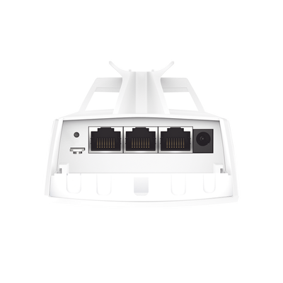 TP-LINK - KIT de Enalce Inalámbrico Omada para Exterior / Frecuencia de 5GHz / Emparejamiento Automático / 3 puertos Gigabit / PoE Pasivo 24 Vcc o 802.3 PoEaf / Antena Direccional de 7 dBi MIMO 2x2 / Adminsitración Remota Mediante Omada