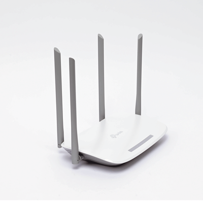 TP-LINK - Router Inalámbrico ISP / Doble Banda AC1200 / 4 Antenas Externas / 3 Puertos LAN 10/100/1000 Mbps / 1 Puerto WAN 10/100/1000 Mbps / Compatible con AgiNet Config - AgiNet ACS (herramienta gestión)