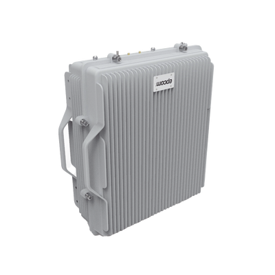 EPCOM - (HASTA 4 KILÓMETROS) Amplificador de Señal Celular 4G de ALTA POTENCIA: Especial para Crear una Zona Celular en Áreas Rurales o Comunidades Alejadas. 95 dB de Ganancia, 20 Watts de Potencia, 1700/2100 MHz.