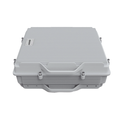 EPCOM - (HASTA 5 KILÓMETROS) Amplificador de Señal Celular de ALTA POTENCIA: Especial para Crear una Zona Celular en Áreas Rurales o Comunidades Alejadas. 95 dB de Ganancia, 20 Watts de Potencia, 850 MHz.