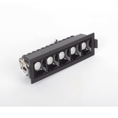 EPCOM INDUSTRIAL - Reflector Empotrable / LUZ Fría /  110 V / 10 W / 750 lúmenes / 50000 hrs / IP20