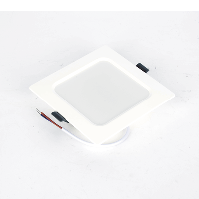 EPCOM INDUSTRIAL - Spot Cuadrado Empotrable / 12 x 12 cm / Luz Fría / 110 V / 6 W / 420 lúmenes / 25000 hrs / Ángulo de apertura 120° / IP20