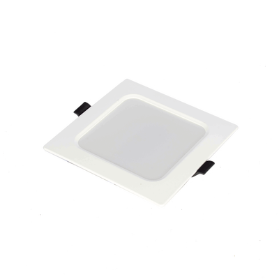EPCOM INDUSTRIAL - Spot Cuadrado Empotrable / 12 x 12 cm / Luz Fría / 110 V / 6 W / 420 lúmenes / 25000 hrs / Ángulo de apertura 120° / IP20
