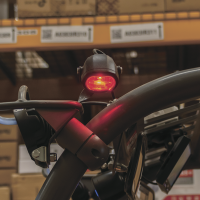 ECCO - Luz LED de línea roja para limitación de zonas de trabajo en montacargas y vehiculos