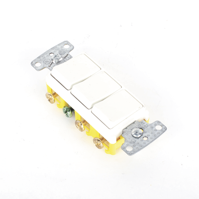 HUBBELL - Interruptor Residencial 15 A 120 V, con 3 Bases Unipolares, Cableado lateral, Color Blanco.