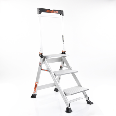 LITTLE GIANT LADDER SYSTEMS - Escalera de Tijera con Punto de Apoyo Anti-caídas de 0.67 m (Nivel de Pie), con Peldaños JUMBO, (SKU 11903).