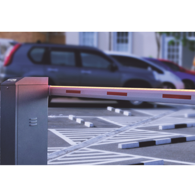 ACCESSPRO - Kit COMPLETO Barrera Derecha XB / Brazo de 5 Metros con Iluminacion LED Rojo-Verde / Incluye Sensor de masa, Transformador, Lazo, Ancla, Fotoceldas 2 Controles Inalámbricos