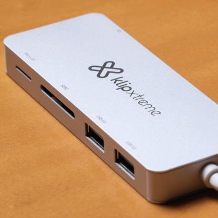 KLIP XTREME - HUB USB Klip Xtreme Tipo C HubPoint KCR-500 de 5 puertos 2 USB 3.0  1 tipo C 1 Micro-SD 1 Tarjeta SDXC Plateado