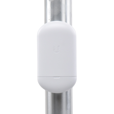 UBIQUITI - NanoStation airMAX Loco5AC CPE hasta 450 Mbps, 5 GHz (5150 - 5875 MHz), con antena integrada de 13 dBi, no incluye adaptador PoE