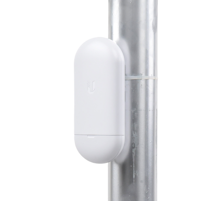 UBIQUITI - NanoStation airMAX Loco5AC CPE hasta 450 Mbps, 5 GHz (5150 - 5875 MHz), con antena integrada de 13 dBi, no incluye adaptador PoE
