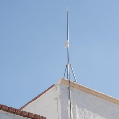 LINKEDPRO BY EPCOM - Kit de Montaje de Tripie con Mástil de 3 metros Ideal para instalar Antenas, Radios, Cámaras, etc...