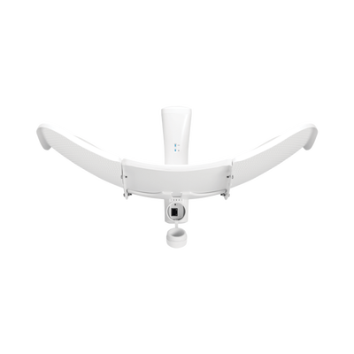 UBIQUITI - Cliente PtMP LTU™ Long Range, 5 GHz (4.8 - 6-2 GHz) con antena integrada de 26 dBi