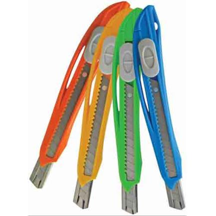 MAE - CUTTER PLASTICO MAE CHICO 9MM ANCHO ALMA DE METAL