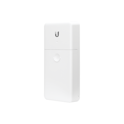 UBIQUITI - Switch PoE 24 V de Paso para Exterior con 4 Puertos Gigabit (1 PoE In, 3 PoE Out) NanoSwitch