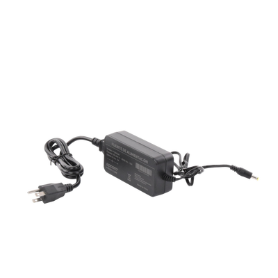 EPCOM POWERLINE - Fuente de poder con Cables de Extensión para Mayor Alcance 12 Vcc / 5 Amperes / Profesional / 0.5 metros a la toma de alimentación / 0.5 metros a la conexión del dispositivo