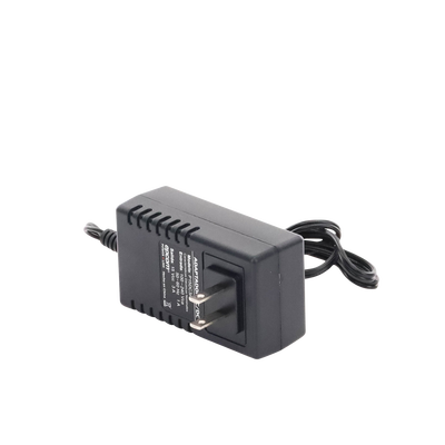 EPCOM POWERLINE - Fuente de Poder de 15 Vcc Regulada / 3 Amp / Voltaje de Entrada de 100 - 240 VCA