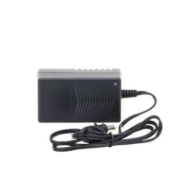EPCOM POWERLINE - Fuente de Poder de 15 Vcc Regulada / 3 Amp / Voltaje de Entrada de 100 - 240 VCA