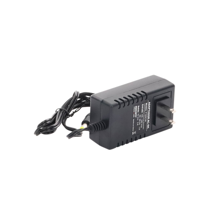 EPCOM POWERLINE - Fuente de Poder de 15 Vcc Regulada / 3 Amp / Voltaje de Entrada de 100 - 240 VCA
