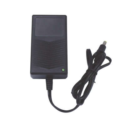 EPCOM POWERLINE - Fuente de Poder de 15 Vcc Regulada / 3 Amp / Voltaje de Entrada de 100 - 240 VCA