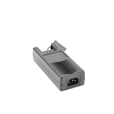 EPCOM POWERLINE - Fuente de Poder de 4 Salidas de 11 - 15 Vcc / 5 Amper /  Voltaje de Entrada 110- 240 Vac / Fusible Termico PTC Integrado para Protección / Salida de Voltaje Inteligente hasta 3 Amper por Salida