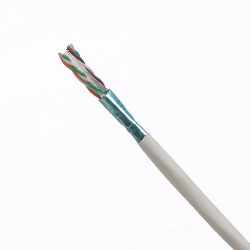 PANDUIT - Bobina de Cable UTP de 4 Pares, Vari-MaTriX HD, Cat6A, 23 AWG, CMR (Riser), Color Violeta, 305 Metros (1000 Pies)
