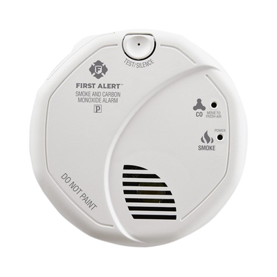 FIRST ALERT - Detector Combo de Humo/CO, 120 Vca, No Requiere Panel, Con Batería de Respaldo, Sensor Inteligente de Falsas Alarmas