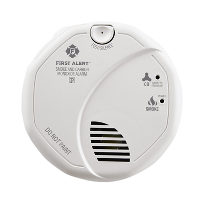 FIRST ALERT - Detector Combo de Humo/CO, 120 Vca, No Requiere Panel, Con Batería de Respaldo, Sensor Inteligente de Falsas Alarmas