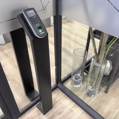 EPCOM INDUSTRIAL - Base para instalación de sus lectoras para uso interior