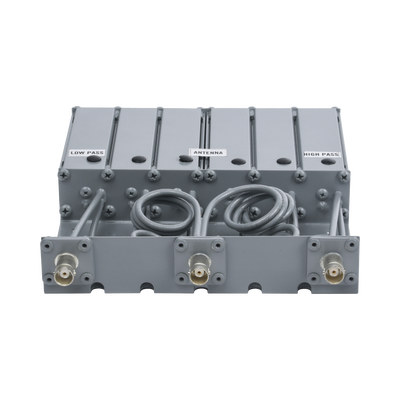 EPCOM INDUSTRIAL - Duplexer SYSCOM en VHF, 6 Cav. 136-148 MHz, 50 Watt, 5 MHz Sep. Rechazo de Banda, BNC Hembras.