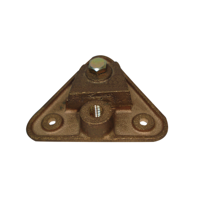 TOTAL GROUND - Base Triangular para Punta Pararrayo Maciza.