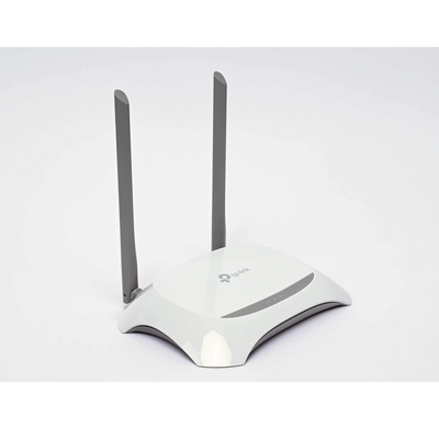 TP-LINK - Router Inalámbrico WISP, 2.4 GHz, 300 Mbps, 2 antenas externas omnidireccional 5 dBi, 4 Puertos LAN 10/100 Mbps, 1 Puerto WAN 10/100 Mbps, control de ancho de banda